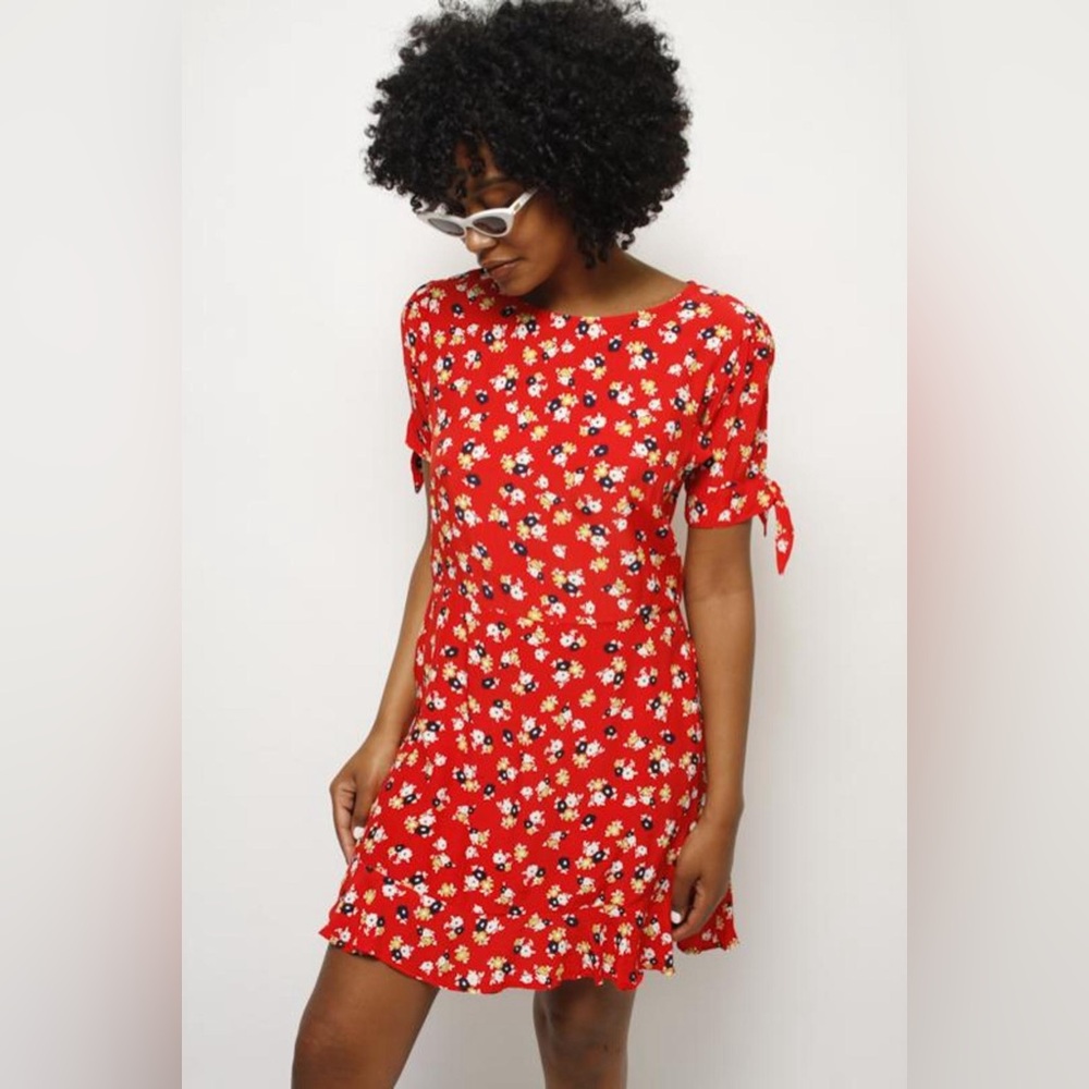 Faithfull The Brand Daphne Floral Short Sleeve Mini Dress - Picture 3 of 16